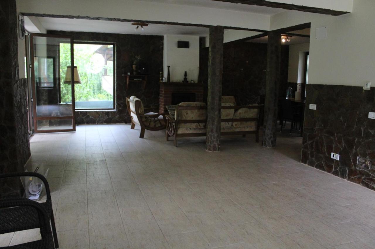 Havva Hotel Calimanesti Luaran gambar