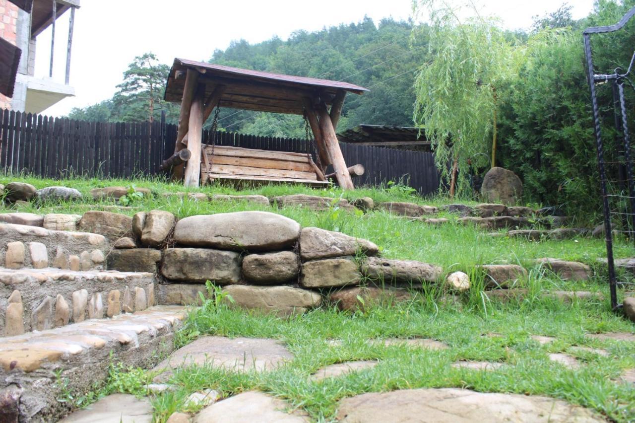 Havva Hotel Calimanesti Luaran gambar