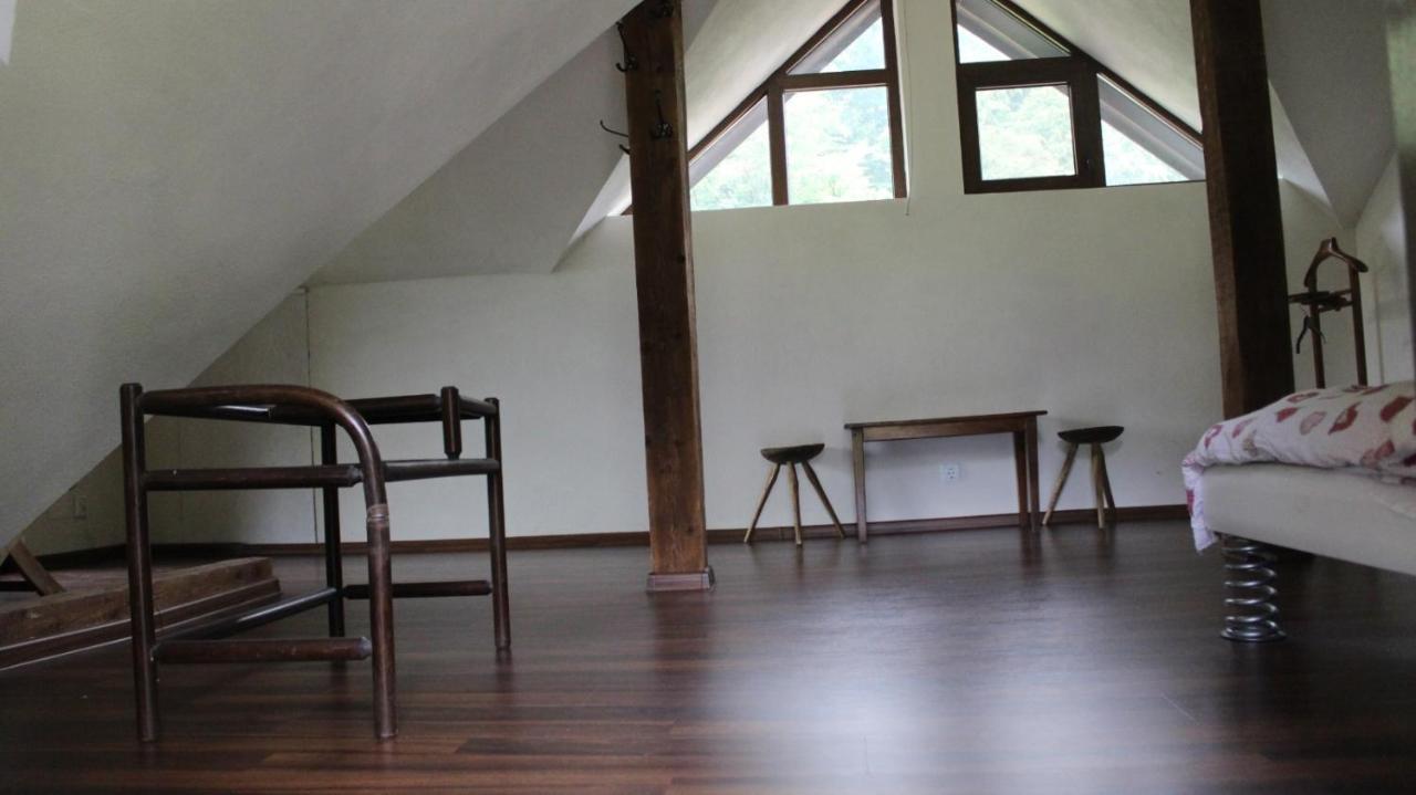 Havva Hotel Calimanesti Luaran gambar