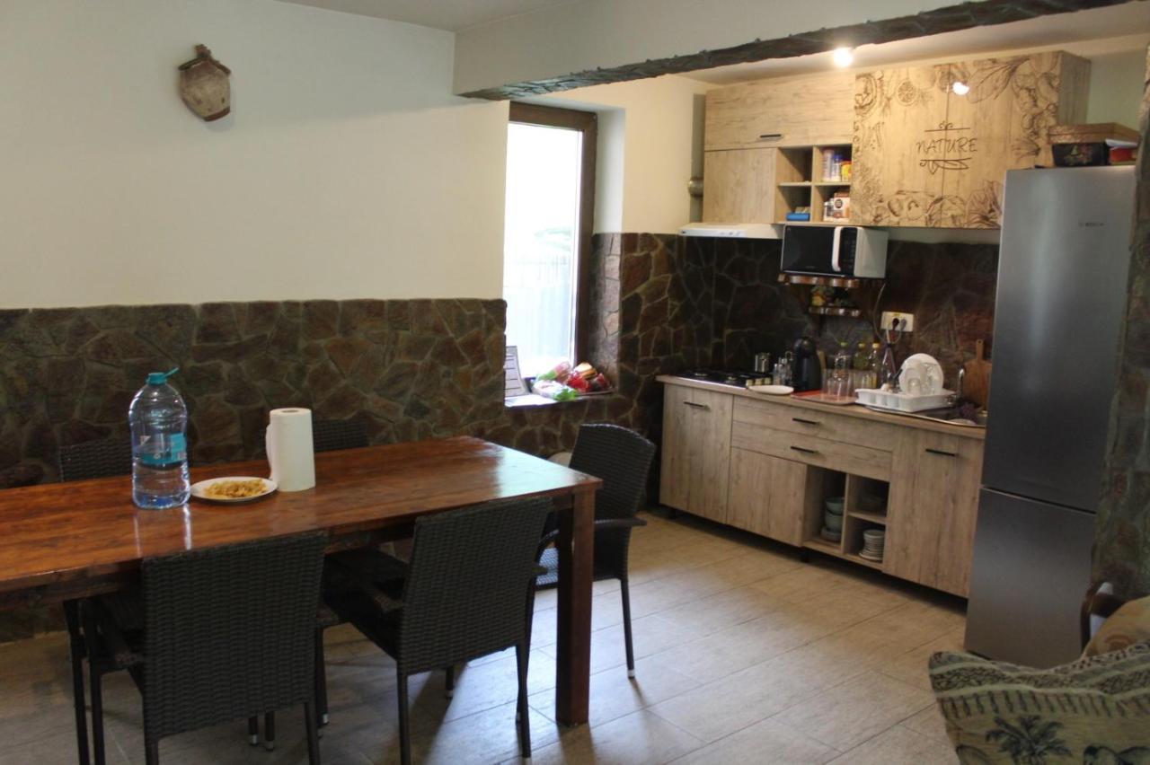 Havva Hotel Calimanesti Luaran gambar