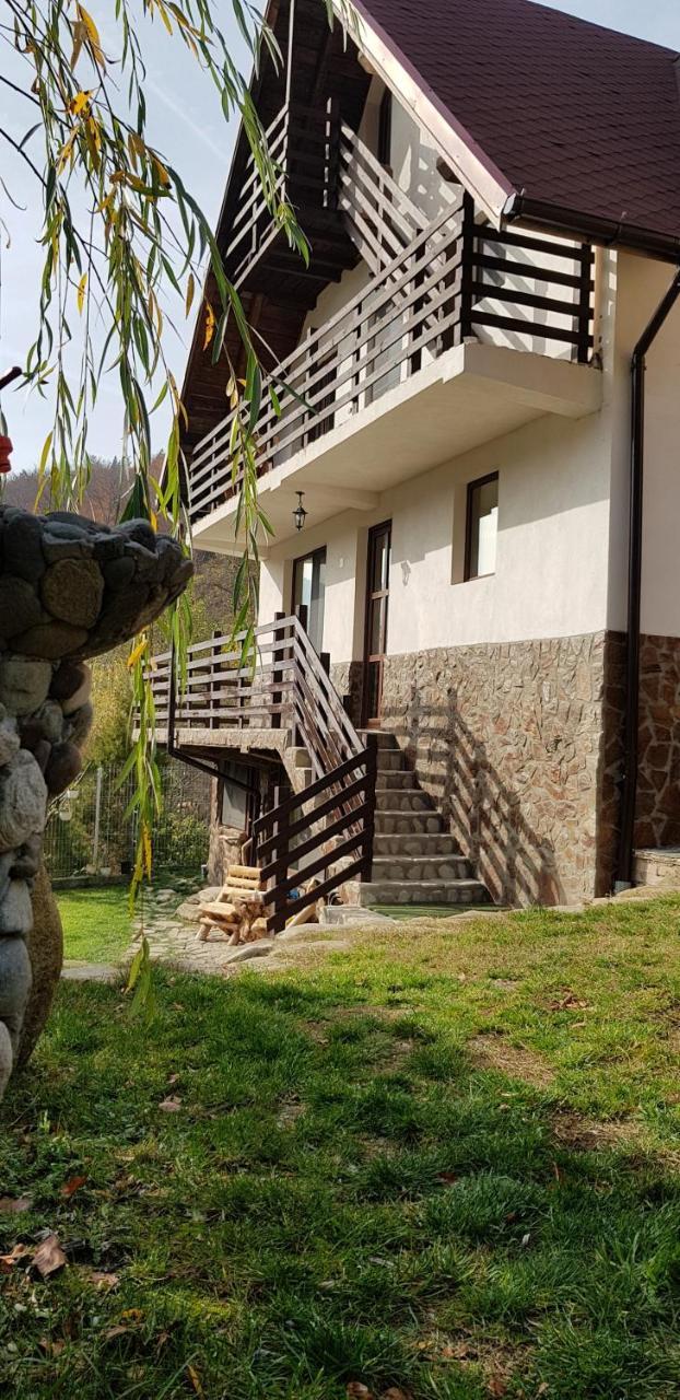 Havva Hotel Calimanesti Luaran gambar